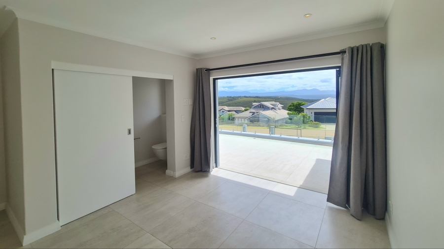 4 Bedroom Property for Sale in Baron View Western Cape